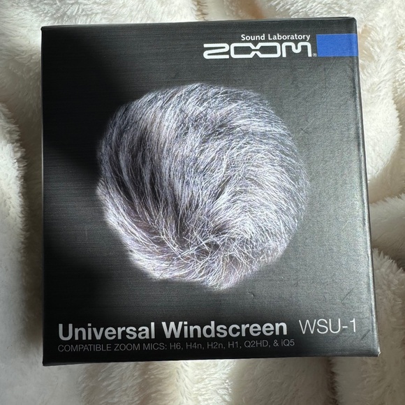 Zoom Universal Windscreen - Picture 1 of 2